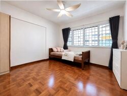 Blk 323 Jurong East Street 31 (Jurong East), HDB Executive #637202631